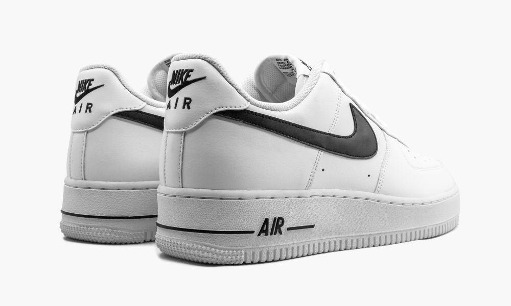 AIR FORCE 1 '07 AN20 "White / Black"