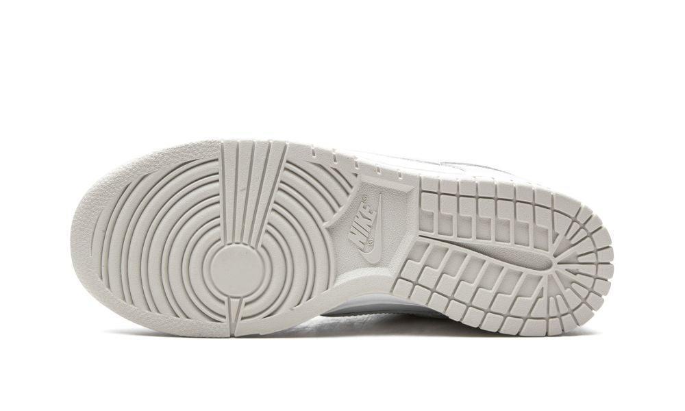 DUNK LOW WMNS"Photon Dust"