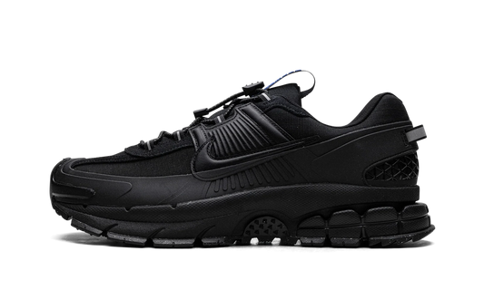 Zoom Vomero Roam "Triple Black"