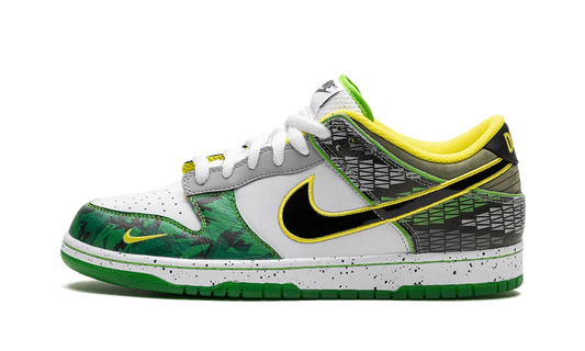 Dunk Low "What the Duck Away University of Oregon PE"